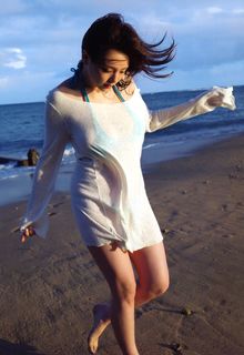 Ai Shinozaki feet photo thumbnail