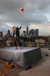 Jennette McCurdy feet photo thumbnail