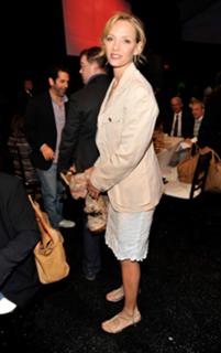 Uma Thurman feet photo thumbnail