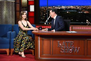 Alison Brie feet photo thumbnail