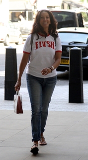 Andrea McLean feet photo thumbnail
