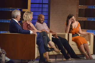 Jenna Elfman feet photo thumbnail