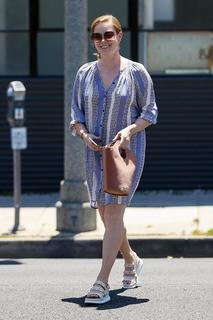 Amy Adams feet photo thumbnail