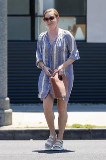 Amy Adams feet photo thumbnail
