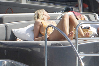 Elsa Hosk feet photo thumbnail