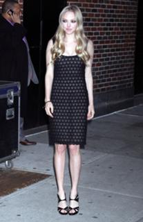 Amanda Seyfried feet photo thumbnail