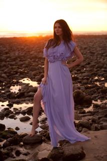 Victoria Justice feet photo thumbnail