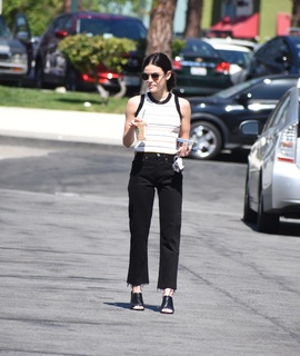Lucy Hale feet photo thumbnail