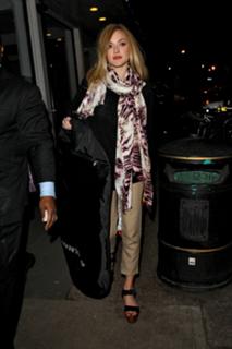 Fearne Cotton feet photo thumbnail