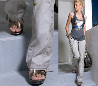 Paige Butcher feet photo thumbnail