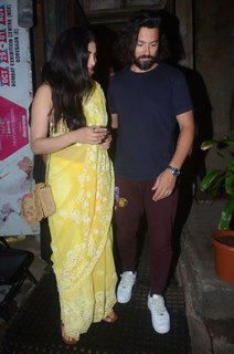 Shruti Haasan feet photo thumbnail