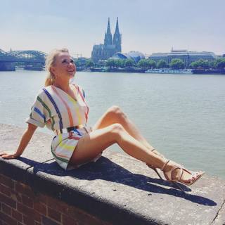 Nova Meierhenrich feet photo thumbnail
