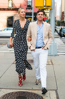 Karolina Kurkova feet photo thumbnail