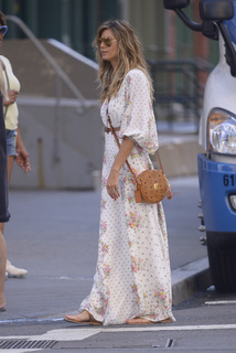 Heidi Klum feet photo thumbnail