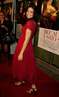 Mandy Moore feet photo thumbnail