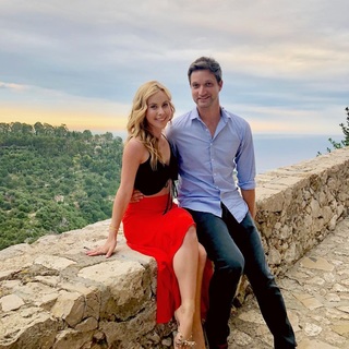 Tara Lipinski feet photo thumbnail