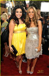 Jordin Sparks feet photo thumbnail
