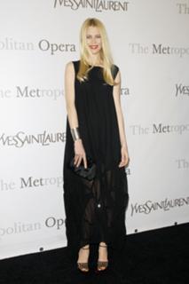 Claudia Schiffer feet photo thumbnail