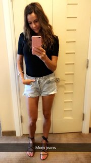 Kelly Bensimon feet photo thumbnail