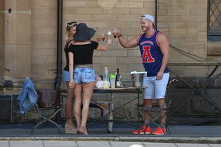 Kerry Katona feet photo thumbnail