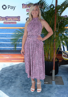 Elisabeth Röhm feet photo thumbnail