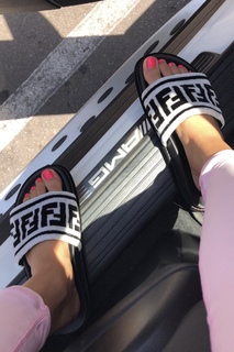 Chantel Jeffries feet photo thumbnail