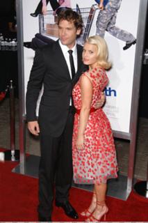 Jessica Simpson feet photo thumbnail