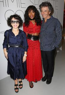 Naomi Campbell feet photo thumbnail