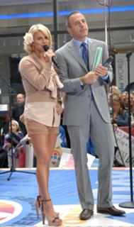 Jessica Simpson feet photo thumbnail