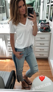 Maria Menounos feet photo thumbnail