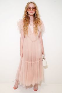 Kathryn Newton feet photo thumbnail