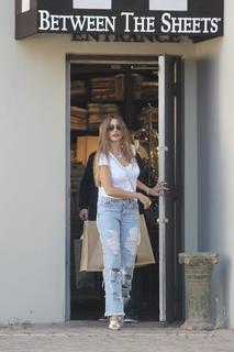 Sofía Vergara feet photo thumbnail