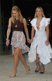 Chiara Ferragni feet photo thumbnail