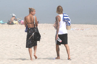 Hailey Bieber feet photo thumbnail