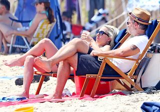Lady Gaga feet photo thumbnail