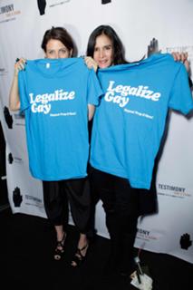 Lisa Edelstein feet photo thumbnail