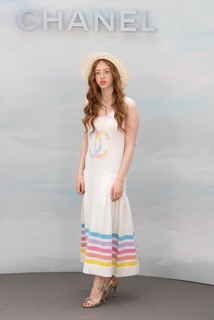 Lily Newmark feet photo 3