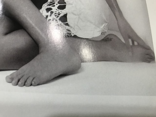 Gisele Bündchen feet photo thumbnail