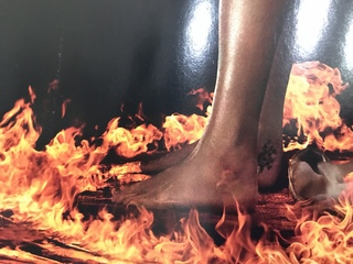 Gisele Bündchen feet photo thumbnail