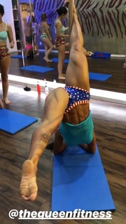 Gracyanne Barbosa feet photo thumbnail