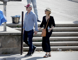 Naomi Watts feet photo thumbnail