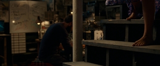 Emily Blunt feet photo thumbnail