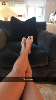 Kelly Bensimon feet photo thumbnail