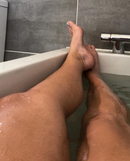 Vicky Pattison feet photo thumbnail