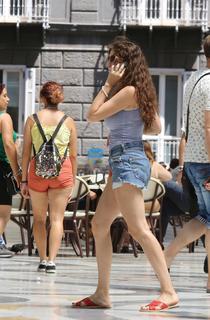 Laetitia Casta feet photo thumbnail