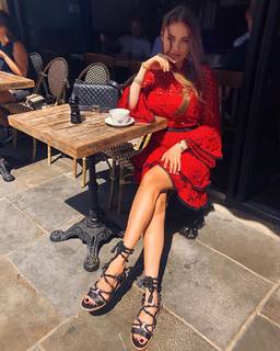 Xenia Tchoumitcheva feet photo thumbnail