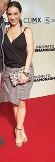 Claudia Lizaldi feet photo thumbnail