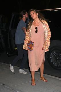 Heidi Klum feet photo thumbnail