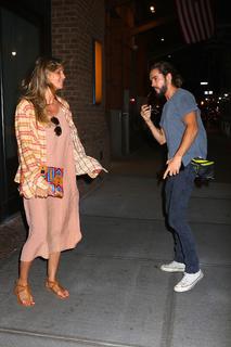 Heidi Klum feet photo thumbnail