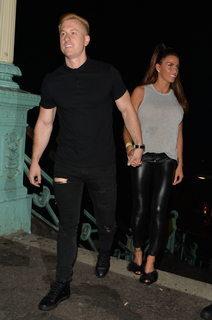 Katie Price feet photo thumbnail